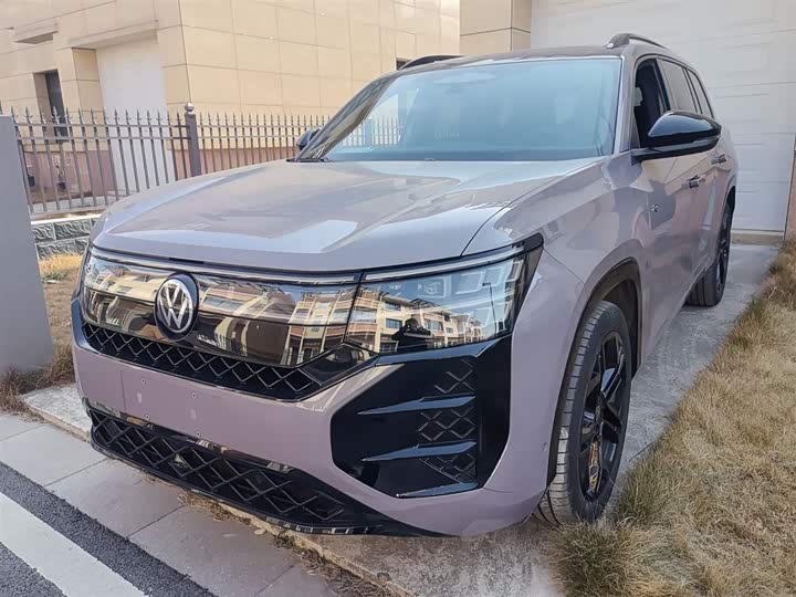 Volkswagen Teramont Pro 2025 2025款 途昂 Pro 450TSI 四驱登峰版