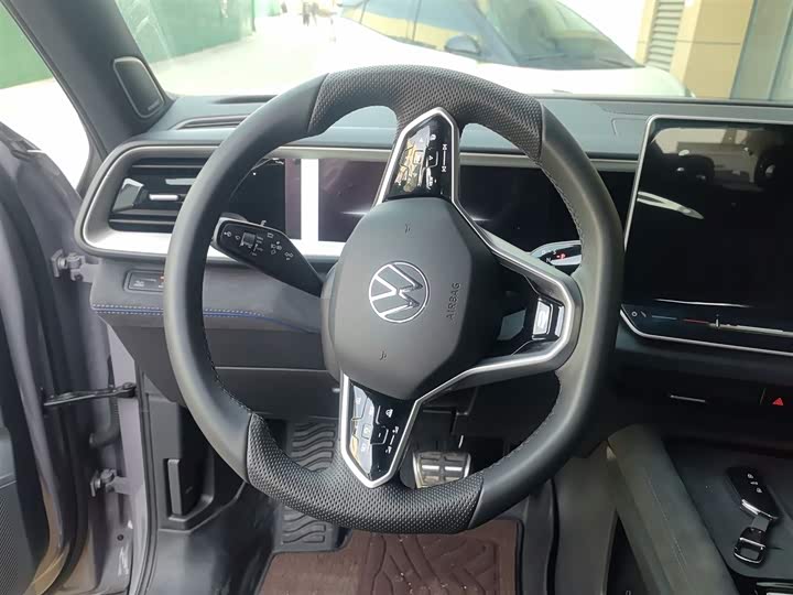 Volkswagen Teramont Pro 2025 2025款 途昂 Pro 450TSI 四驱登峰版