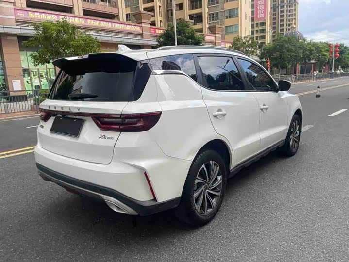 Geely Vision X6 2021 2021款 PRO 1.4T 自动尊贵型