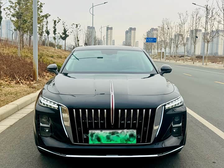 2025 Hongqi H5