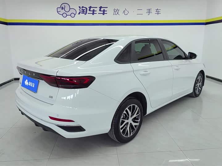 Geely Emgrand 2025 2025款 第4代 1.5L CVT星耀版