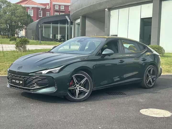 MG Motor 7 2023 2023款 2.0T 自动Trophy+激擎耀世版