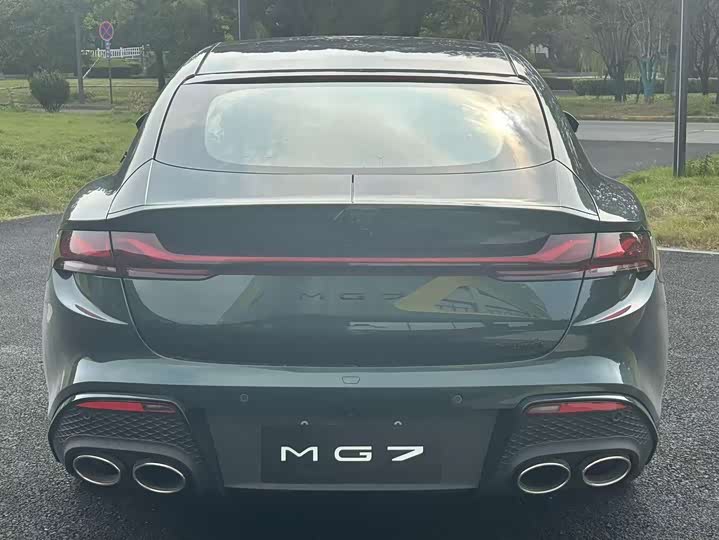 MG Motor 7 2023 2023款 2.0T 自动Trophy+激擎耀世版