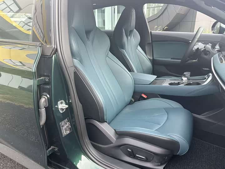 MG Motor 7 2023 2023款 2.0T 自动Trophy+激擎耀世版