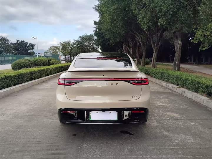Luxeed R7 2025 2025款 增程 251km Max