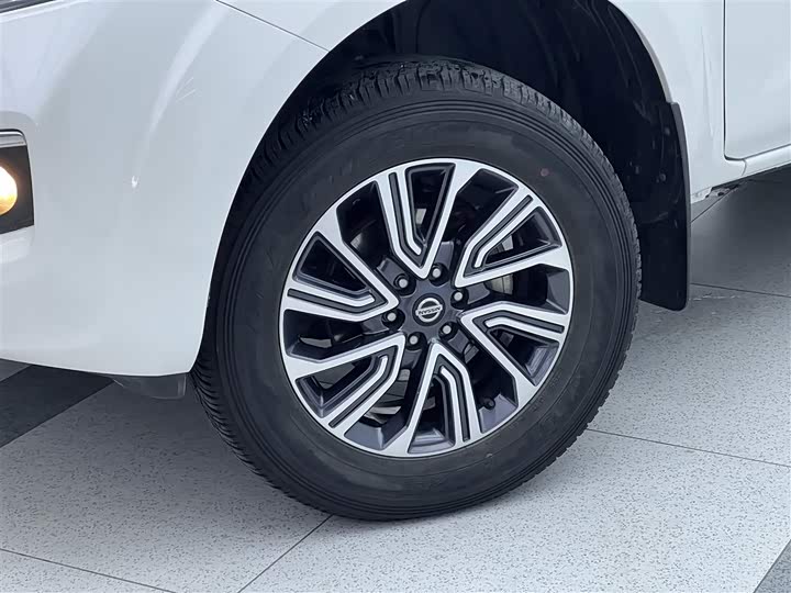 Nissan Terra 2020 2020款 2.5L XL Upper 4WD 自动四驱豪华版