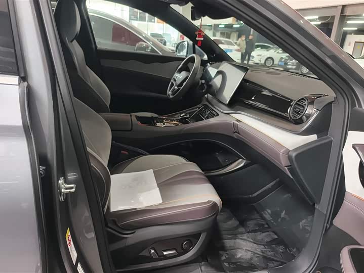 BYD Frigate 07 2024 2024款 荣耀版 DM-i 100KM 尊贵型