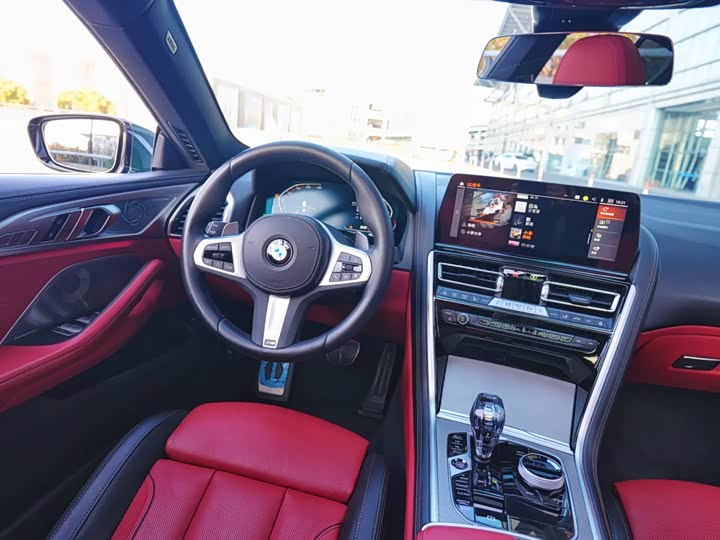 BMW 8 Series 2022 2022款 840i xDrive 四门轿跑车 M运动套装