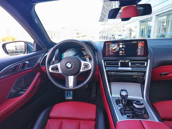 BMW 8 Series 2022 2022款 840i xDrive 四门轿跑车 M运动套装