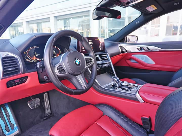 BMW 8 Series 2022 2022款 840i xDrive 四门轿跑车 M运动套装
