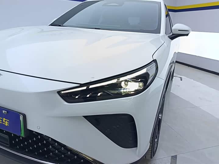 Hozon L 2024 2024款 增程 310 闪充红衣版