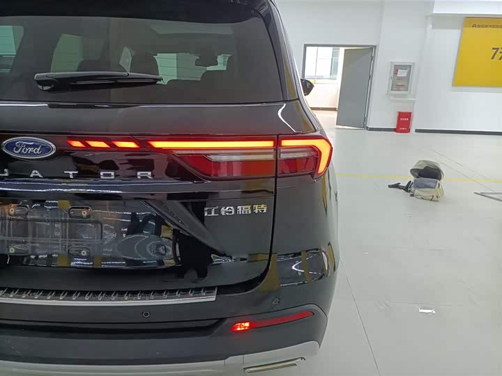 Ford Equator 2023 2023款 EcoBoost 225 尊领型 7座（2/2/3）