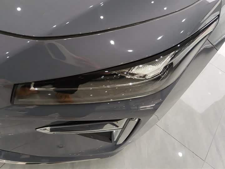 Geely Preface L 2024 2024款 油混 1.5TD 天宫版