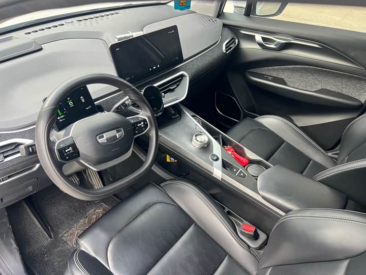 Geely Geometry C 2021 2021款 C400 平方版