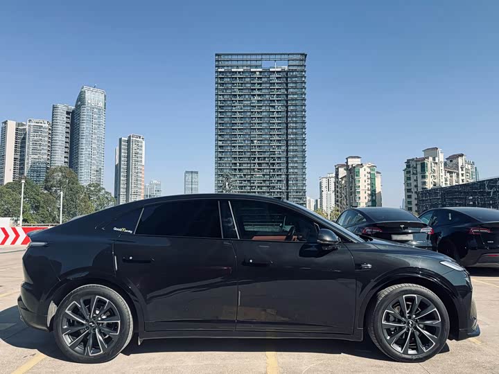 Nio Onvo L60 2025 2025款 60kWh 四驱版