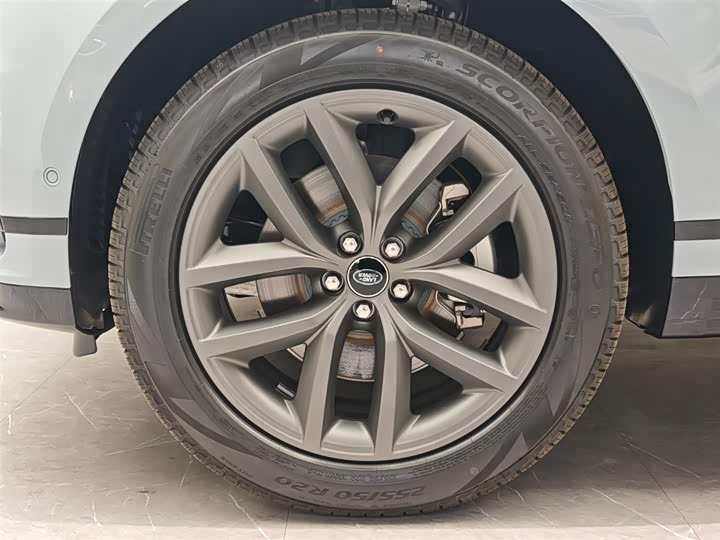 2025 Land Rover Range Rover Velar