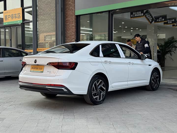 Volkswagen Sagitar L 2025 2025款 300TSI DSG超越版