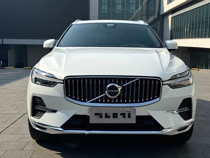 Volvo XC60 2025 2025款 B5 四驱智逸豪华版