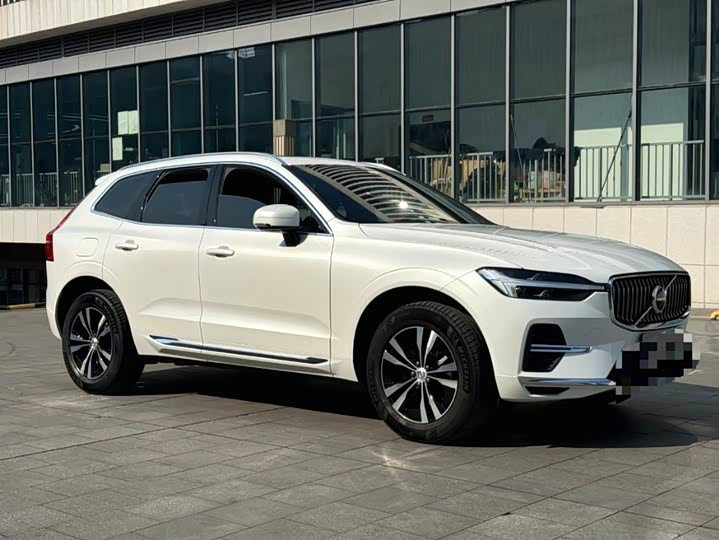 Volvo XC60 2025 2025款 B5 四驱智逸豪华版