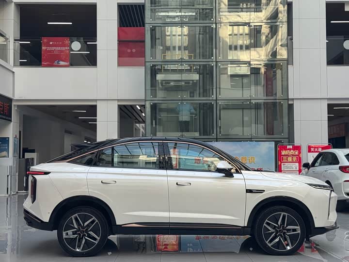 Roewe RX5 Max 2022 2022款 2.0T 自动有为至尊版