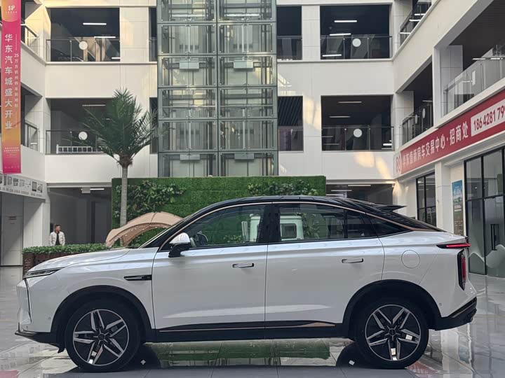 Roewe RX5 Max 2022 2022款 2.0T 自动有为至尊版