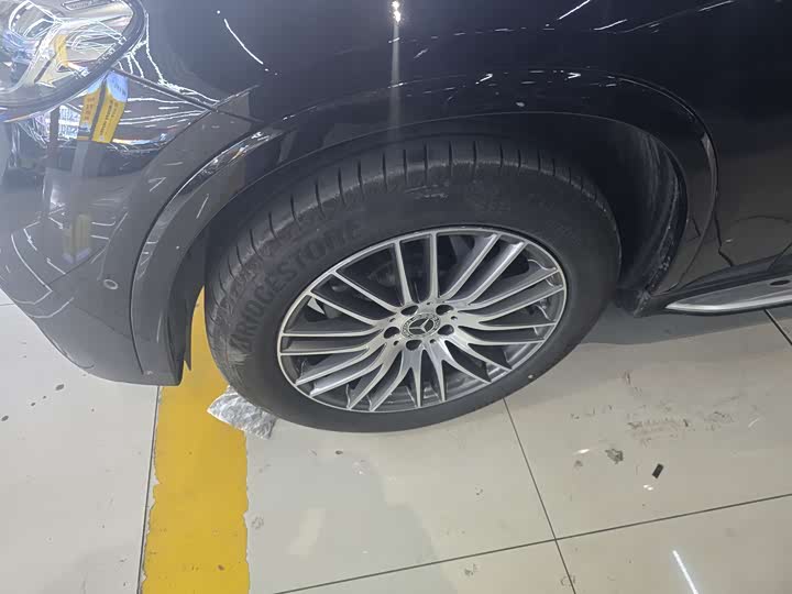 Mercedes-Benz GLC-Class 2025 2025款 GLC 300 L 4MATIC 动感型 5座