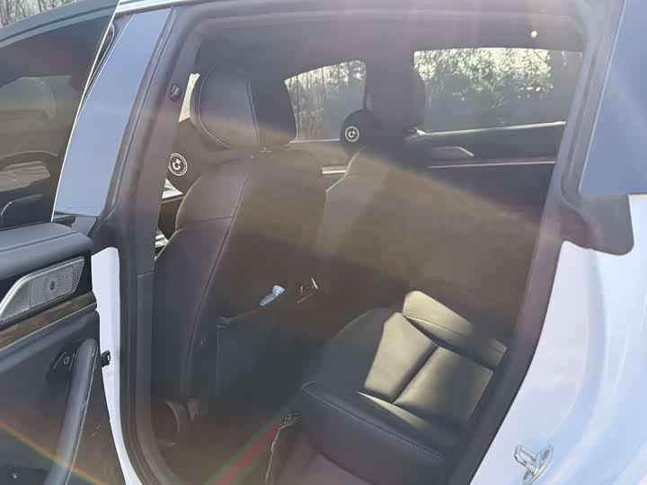 Hozon S 2022 2022款 增程版 1160km 后驱小版