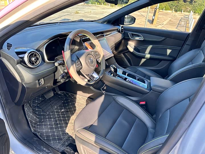 MG Motor 6 2023 2023款 1.5T XLINE 猎鲨版