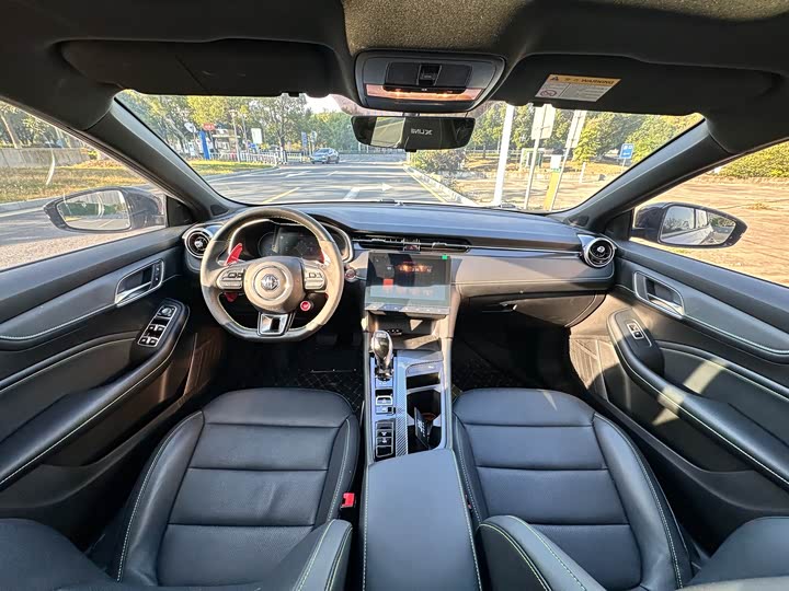 MG Motor 6 2023 2023款 1.5T XLINE 猎鲨版