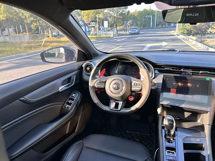 MG Motor 6 2023 2023款 1.5T XLINE 猎鲨版