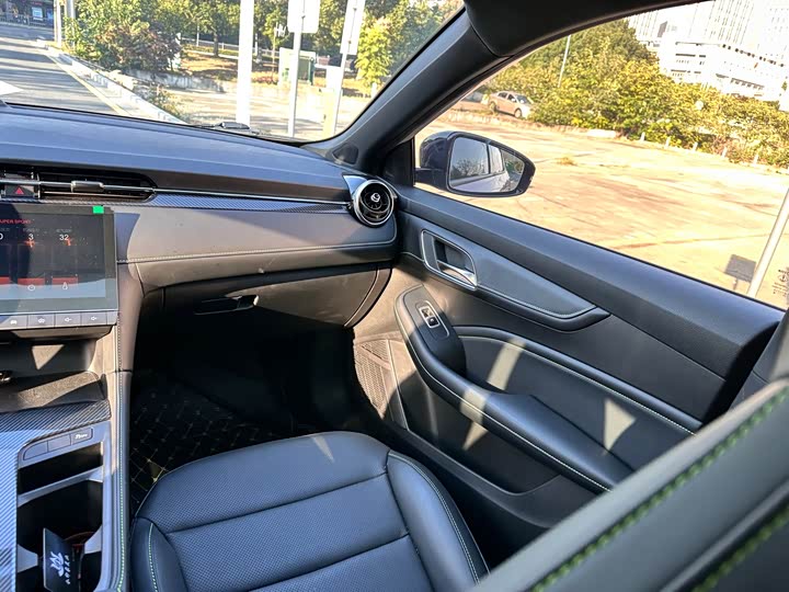 MG Motor 6 2023 2023款 1.5T XLINE 猎鲨版