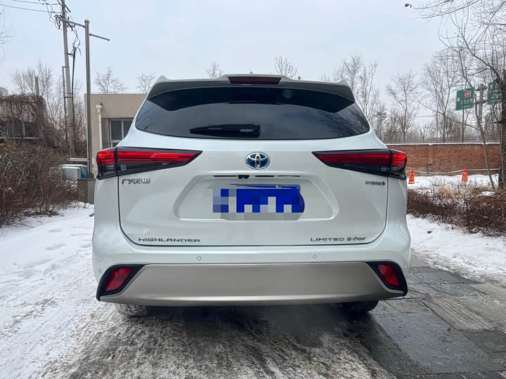 Toyota Highlander 2024 2024款 2.5L智能电混双擎四驱至尊版 7座