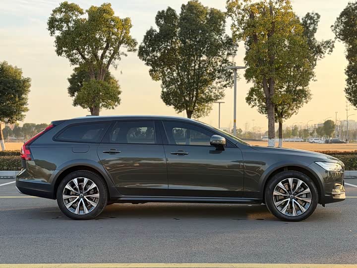 Volvo V90 2021 2021款 Cross Country B5 AWD 智远版