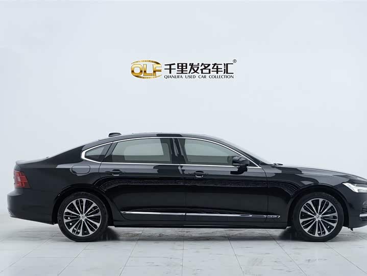 Volvo S90 Hybrid 2025 2025款 插电式混动 四驱长续航智逸豪华版