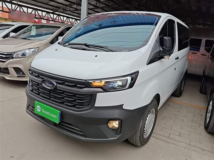 Ford Transit 2023 2023款 2.0T柴油手动多功能商用车短轴低顶5/6座
