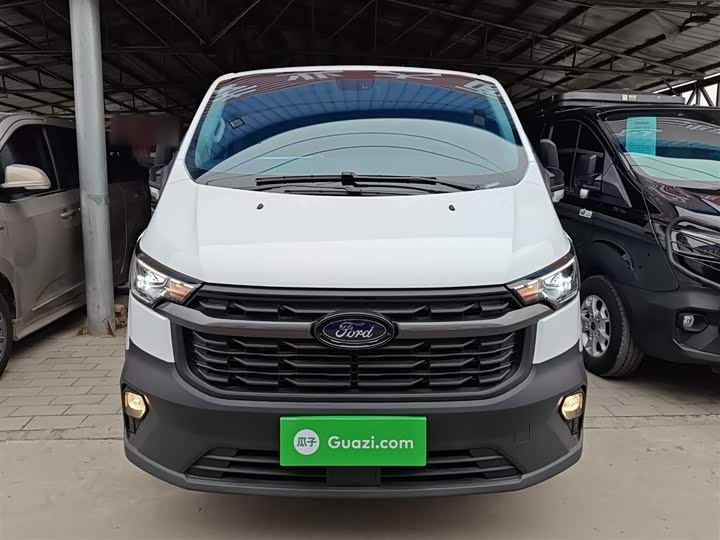 Ford Transit 2023 2023款 2.0T柴油手动多功能商用车短轴低顶5/6座