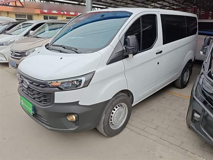 Ford Transit 2023 2023款 2.0T柴油手动多功能商用车短轴低顶5/6座