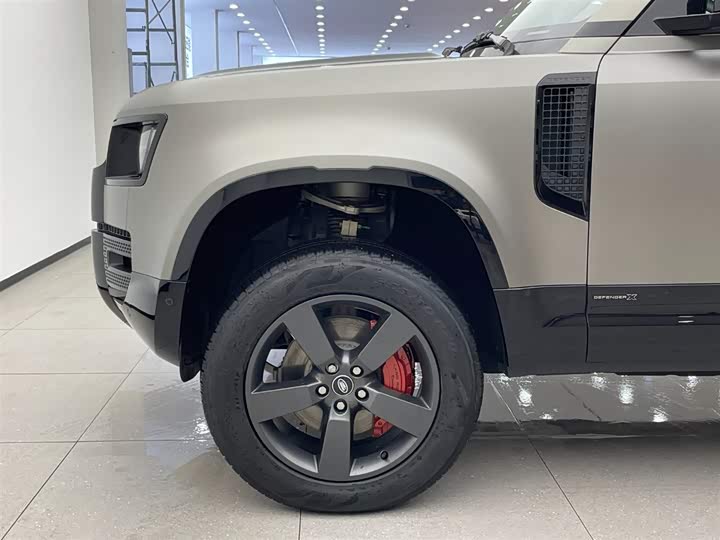 Land Rover Defender 2025 2025款 110 3.0T P400 X
