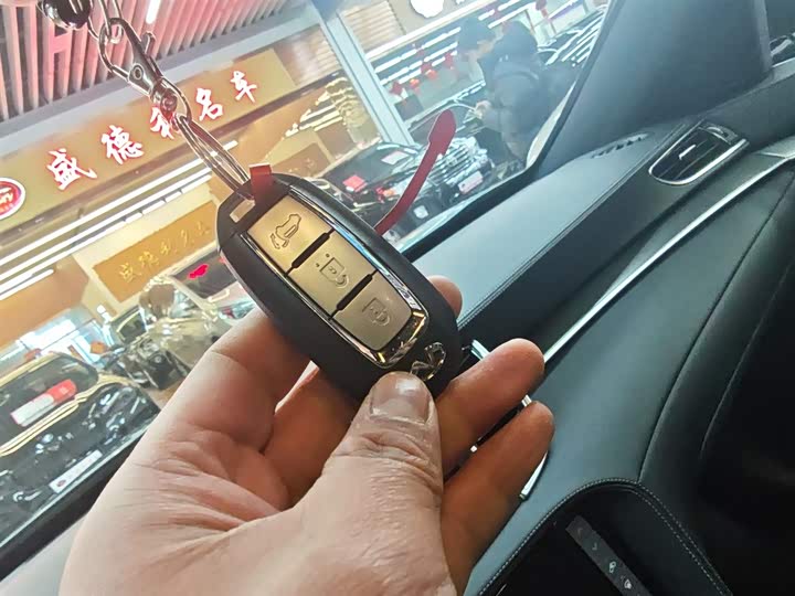 Infiniti QX55 2022 2022款 2.0T 四驱耀动版