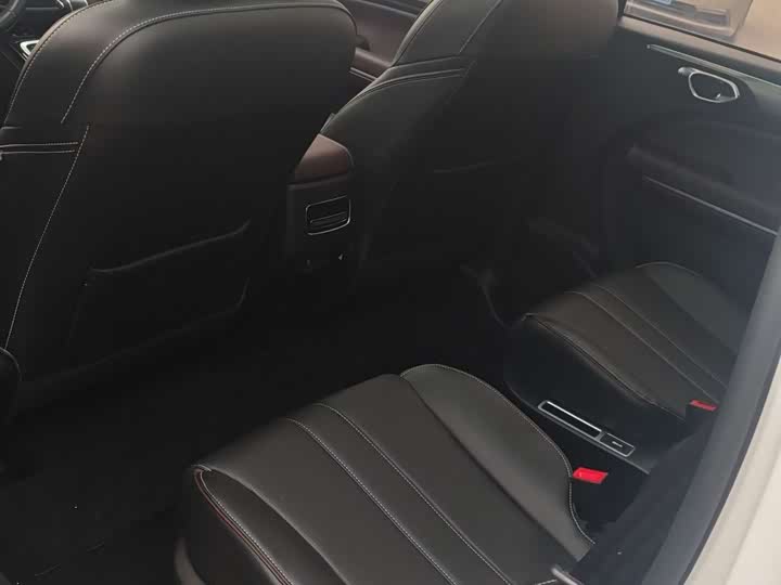 GAC Trumpchi M6 2023 2023款 PRO 270T DCT尊享版