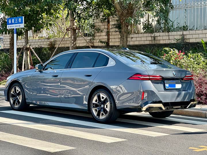 BMW 5 Series 2025 2025款 530Li 领先型 M运动套装