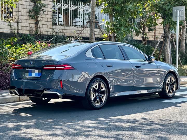BMW 5 Series 2025 2025款 530Li 领先型 M运动套装