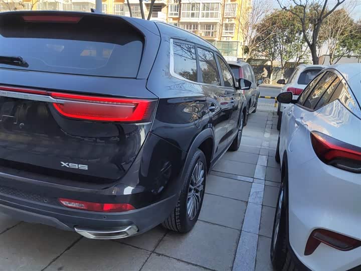 Jetour X95 2023 2023款 1.6T DCT时代版 7座