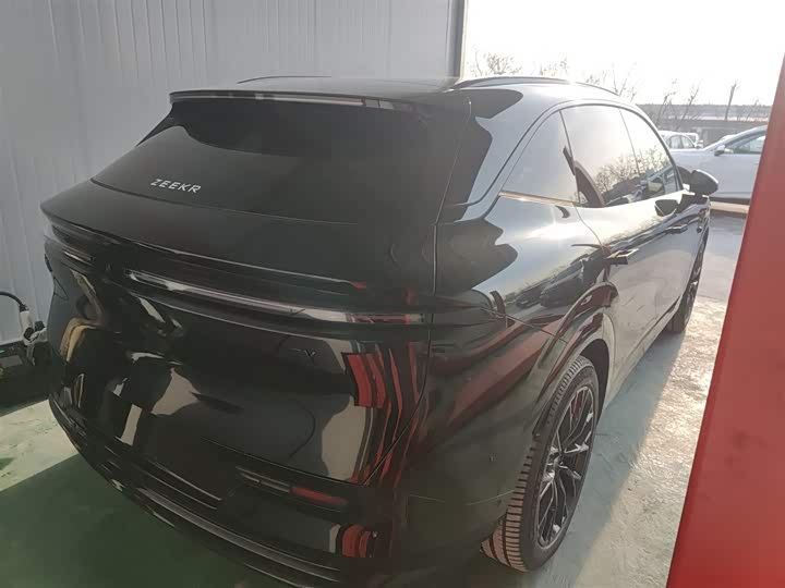 Zeekr 7X 2025 2025款 100kWh 长续航后驱智驾版