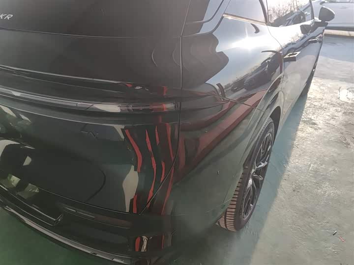 Zeekr 7X 2025 2025款 100kWh 长续航后驱智驾版