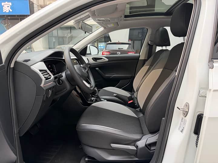 Volkswagen Tacqua 2023 2023款 200TSI DSG R-Line智联版