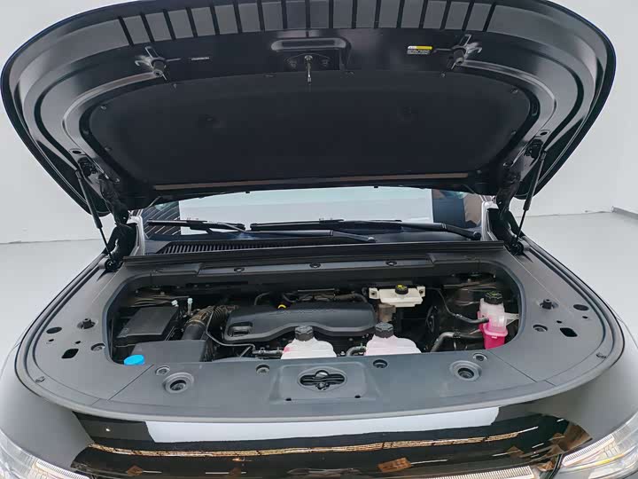 Leapmotor C16 2026 2026款 增程 280激光雷达智尊版 6座