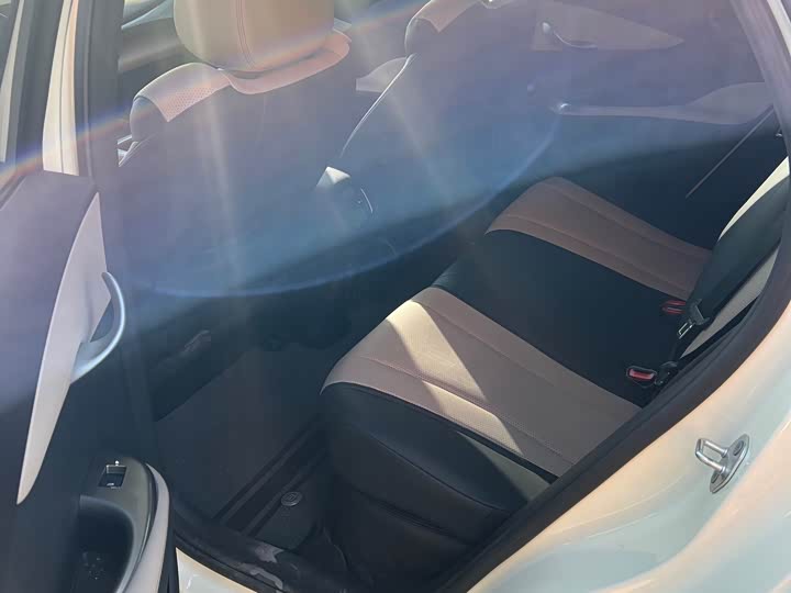 BYD Dolphin 2025 2025款 智驾版 420km 自由版