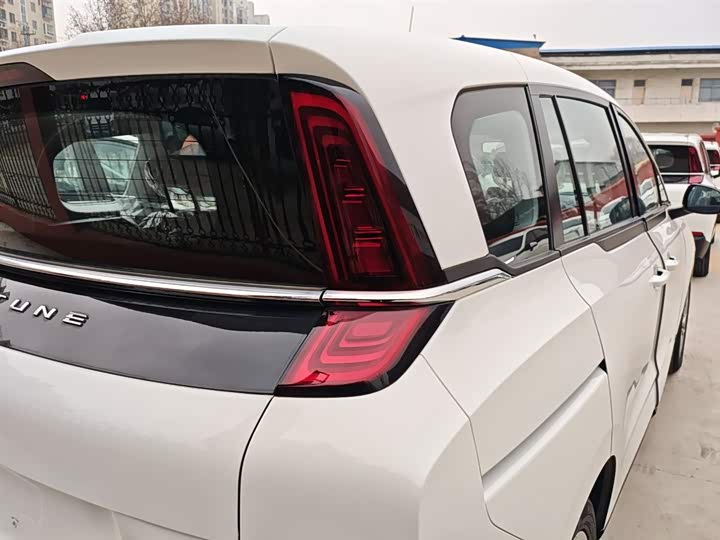 Bestune NAT 2022 2022款 舒享出行版 100kW 425km