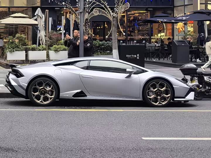 2023 Lamborghini Huracán